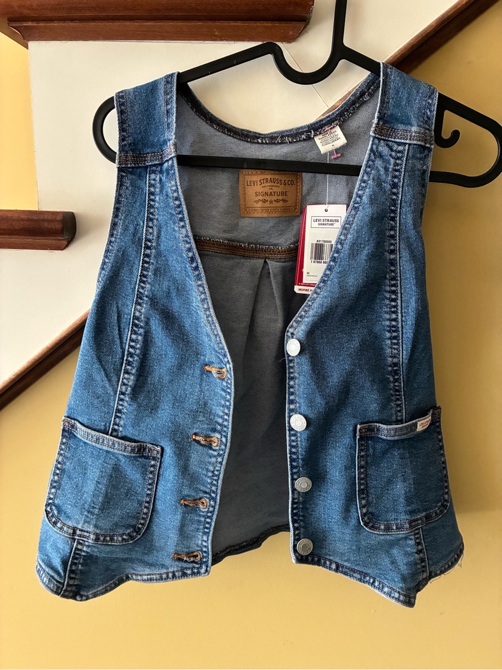 Levi's Blue Denim Vest with Contrast Stitching - Picture 2 of 7